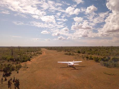 5R-MKD takes off in Anjabetrongo