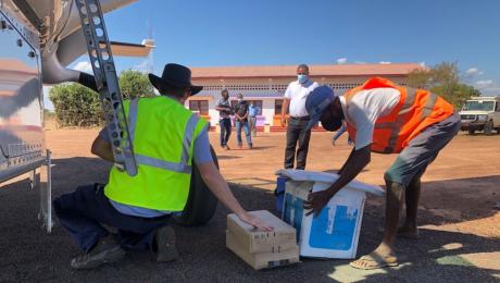 MAF delivers covid vaccines in Maintirano, May 2021