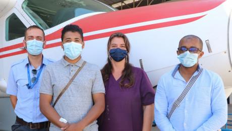 MAF Pilot Wouter Nagel and Tanja Hock's medical team